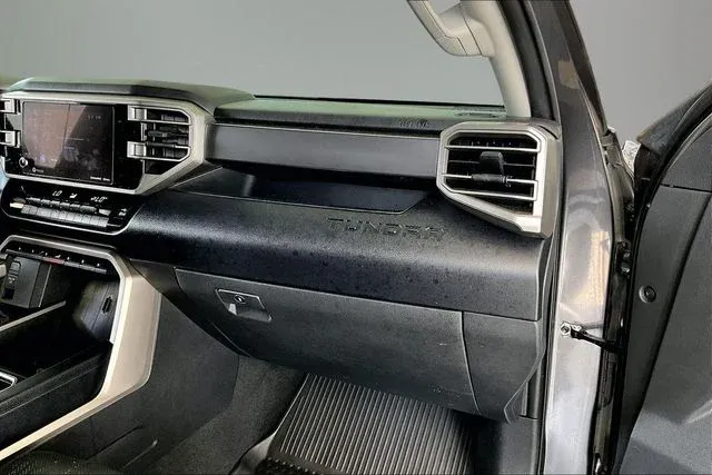 2024 Toyota Tundra SR5 thumbnail 21