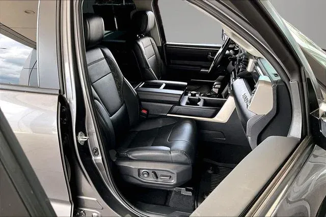 2024 Toyota Tundra SR5 thumbnail 26
