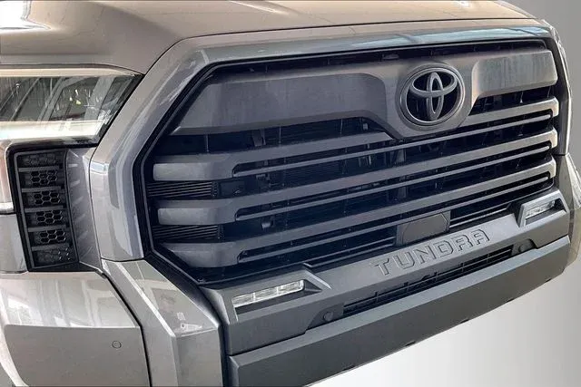 2024 Toyota Tundra SR5 thumbnail 27