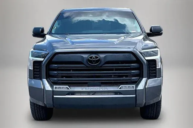2024 Toyota Tundra SR5 thumbnail 3