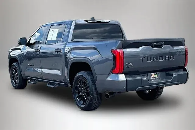 2024 Toyota Tundra SR5 thumbnail 4
