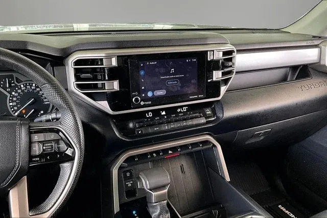 2024 Toyota Tundra SR5 thumbnail 9
