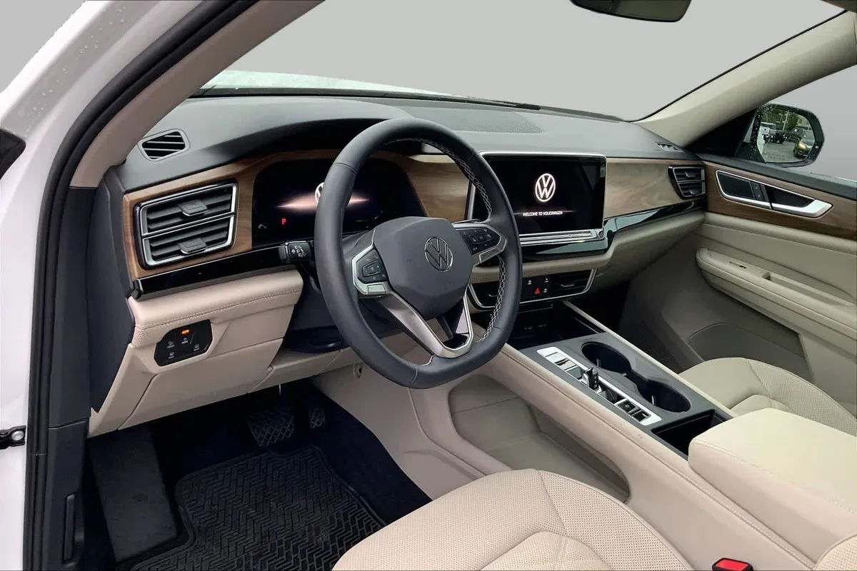 2024 Volkswagen Atlas 2.0T SE thumbnail 17