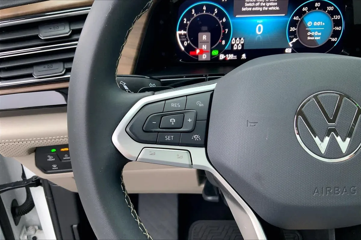2024 Volkswagen Atlas 2.0T SE thumbnail 23