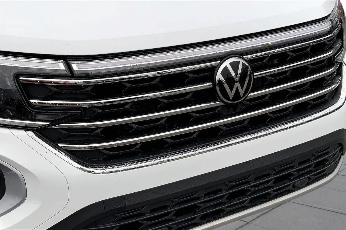 2024 Volkswagen Atlas 2.0T SE thumbnail 29