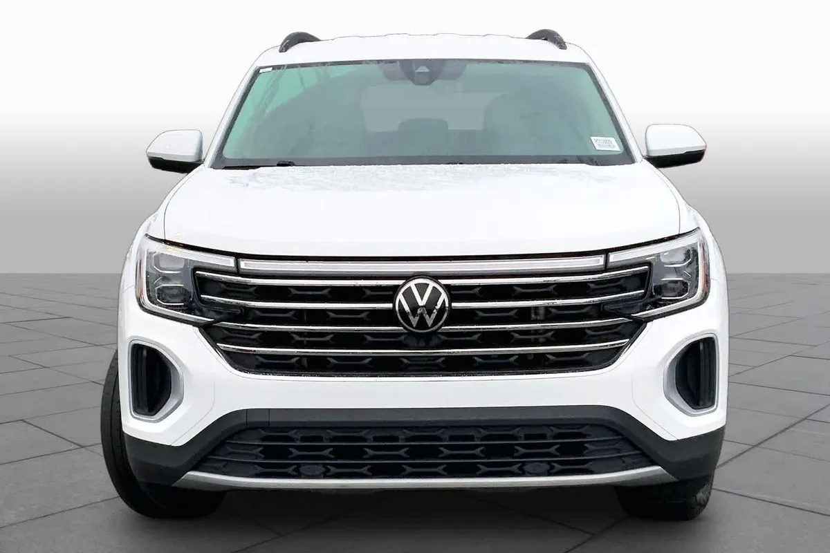 2024 Volkswagen Atlas 2.0T SE thumbnail 4
