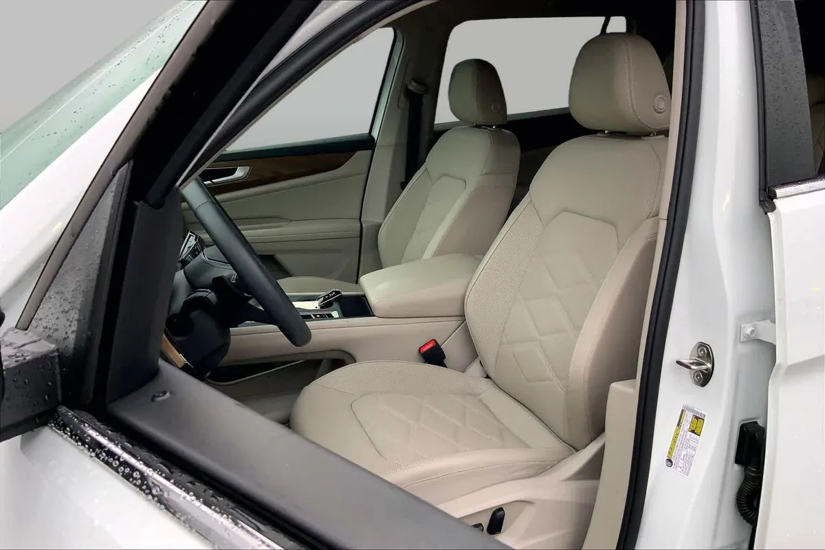 2024 Volkswagen Atlas 2.0T SE thumbnail 8