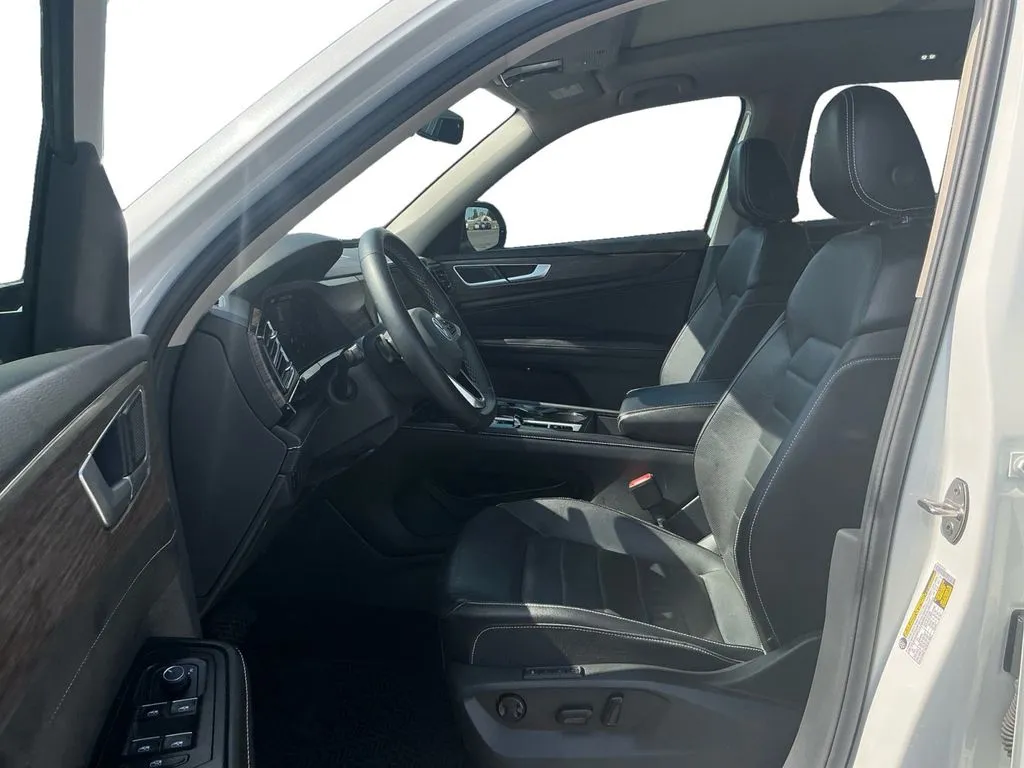 2024 Volkswagen Atlas 2.0T SEL thumbnail 14