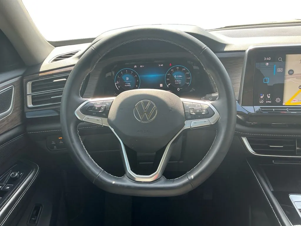 2024 Volkswagen Atlas 2.0T SEL thumbnail 18