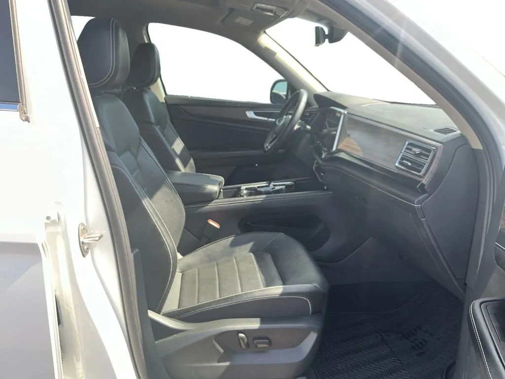 2024 Volkswagen Atlas 2.0T SEL thumbnail 22