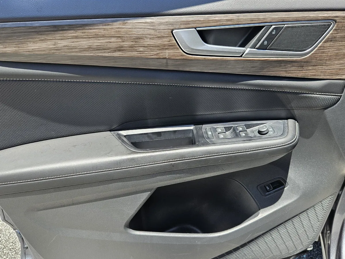 2024 Volkswagen Atlas 2.0T SEL thumbnail 15