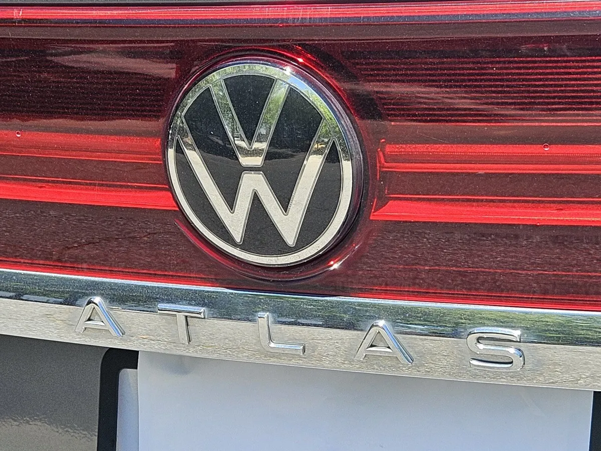 2024 Volkswagen Atlas 2.0T SEL thumbnail 30
