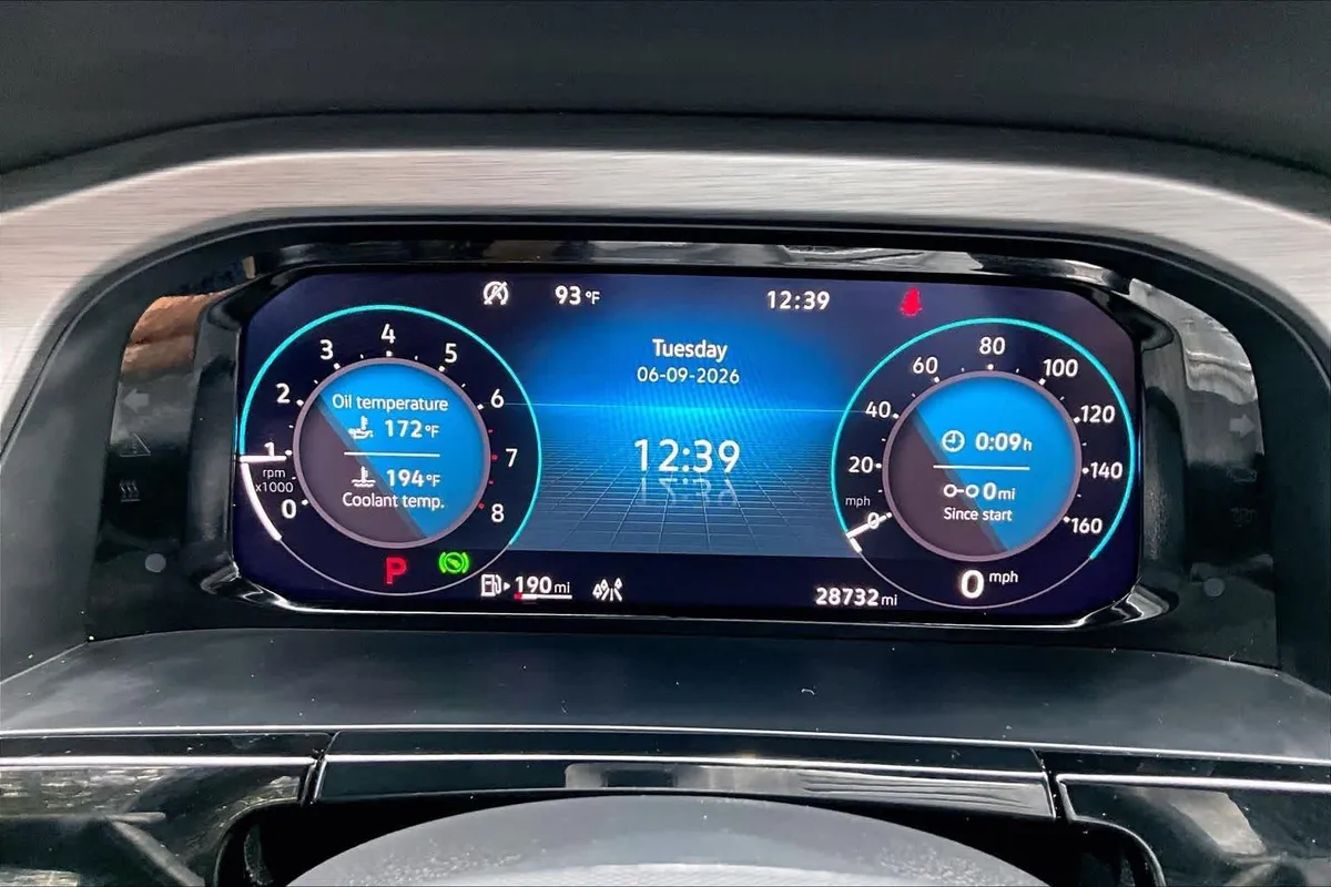 2024 Volkswagen Atlas Cross Sport 2.0T SE w/Technology thumbnail 24