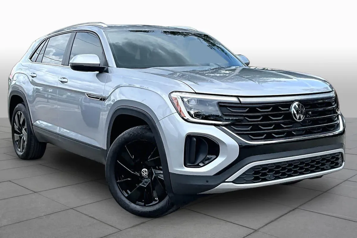 2024 Volkswagen Atlas Cross Sport 2.0T SE w/Technology thumbnail 3