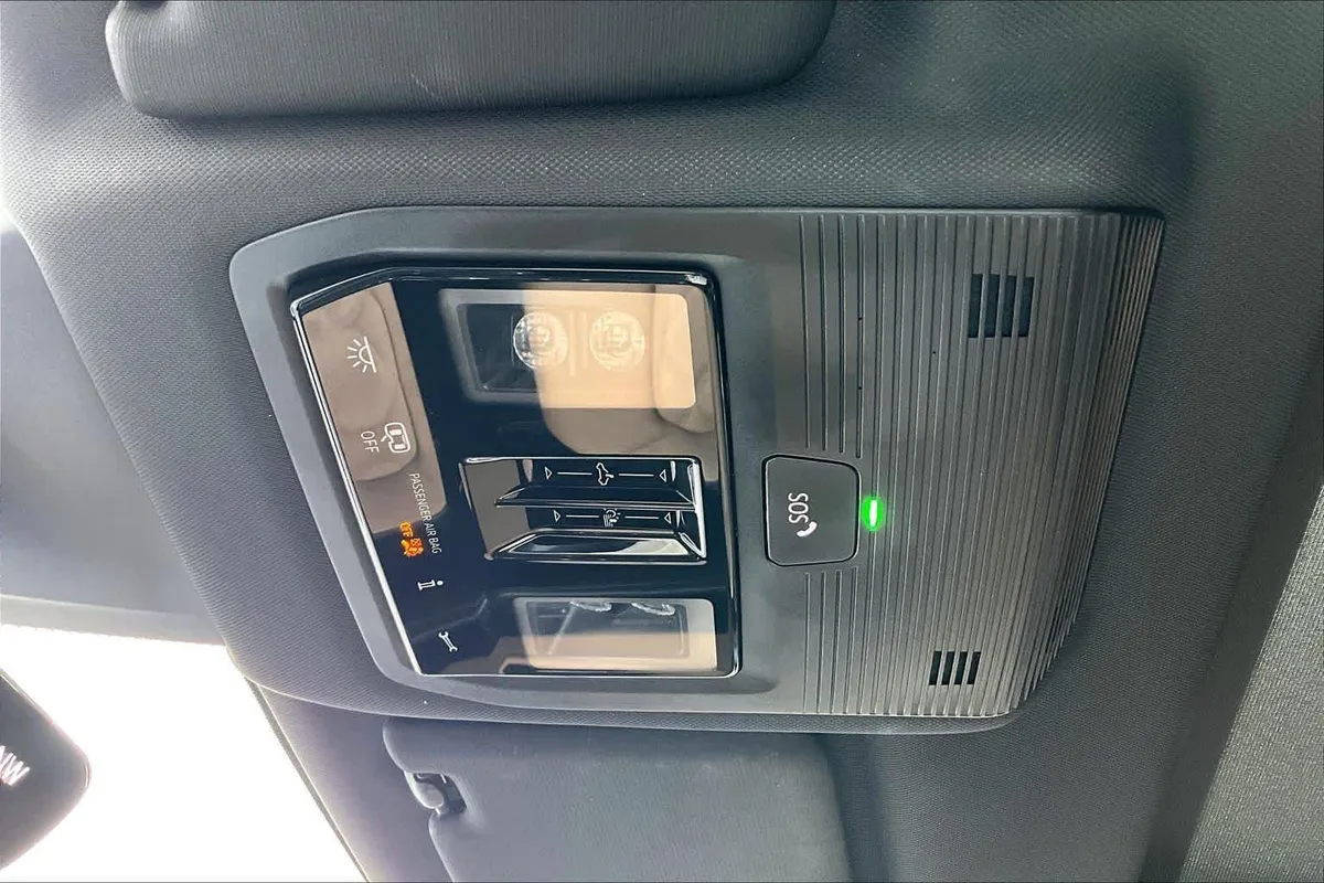 2024 Volkswagen Atlas Cross Sport 2.0T SE w/Technology thumbnail 32