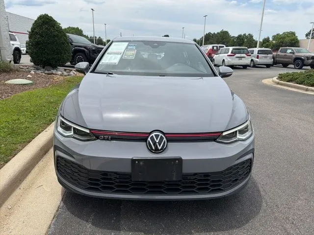 2024 Volkswagen Golf GTI 2.0T S thumbnail 2