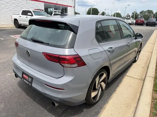 2024 Volkswagen Golf GTI 2.0T S thumbnail 9