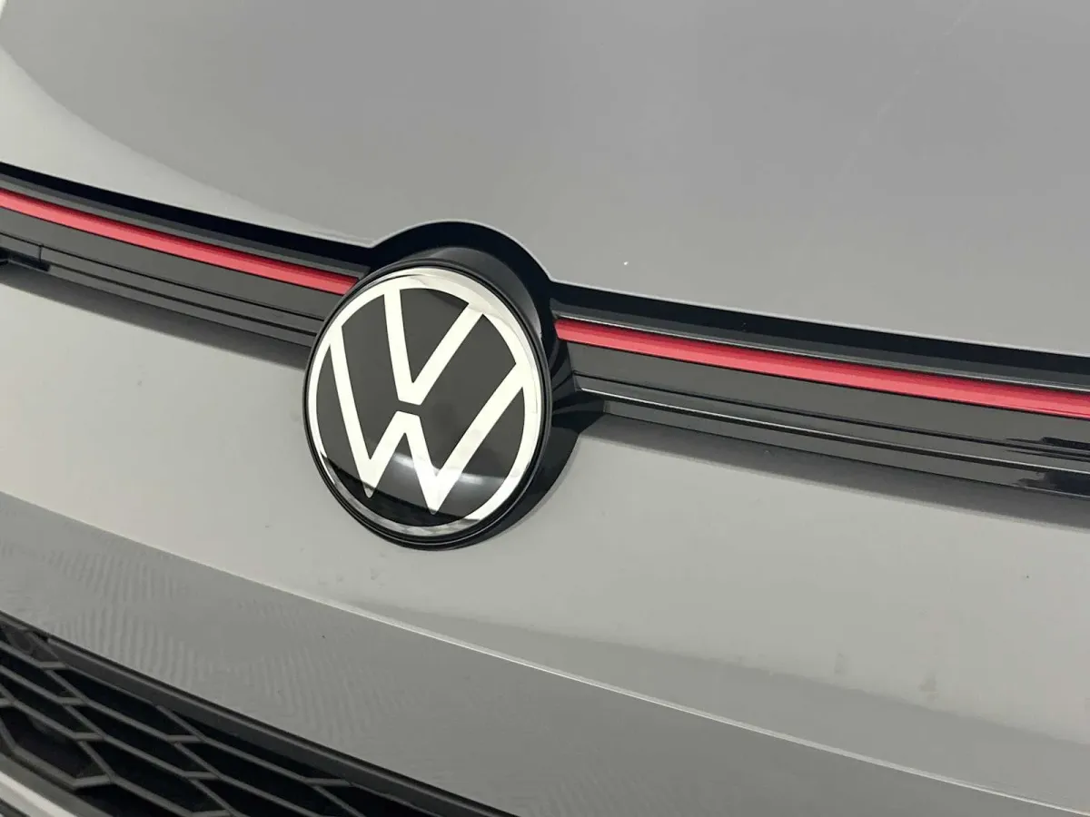 2024 Volkswagen Golf GTI 380 S thumbnail 19