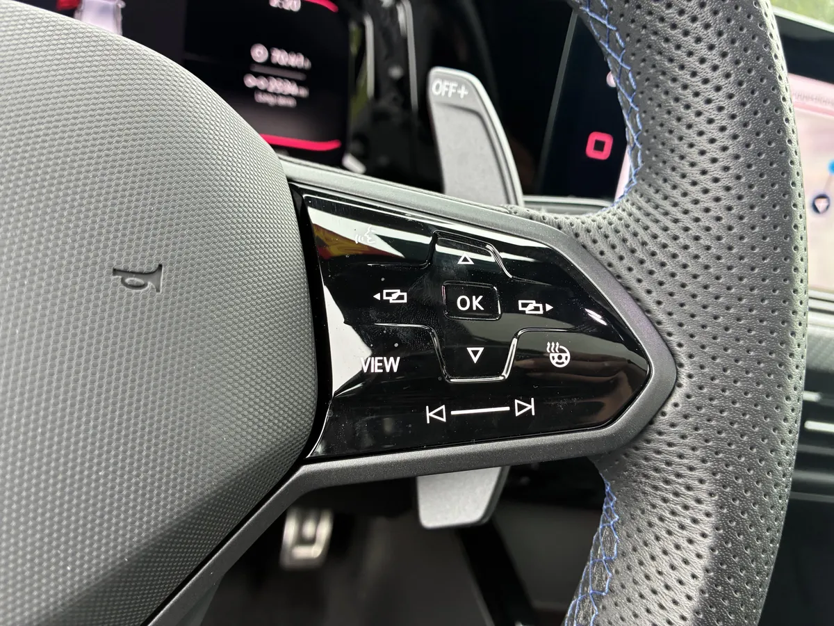 2024 Volkswagen Golf R 4DR DSG thumbnail 26