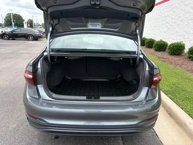 2024 Volkswagen Jetta 1.5T S thumbnail 13