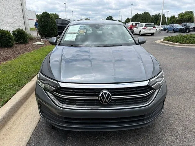 2024 Volkswagen Jetta 1.5T S thumbnail 2