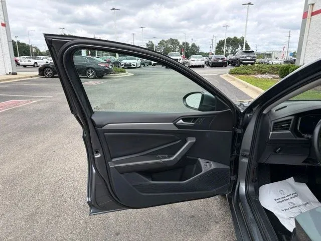2024 Volkswagen Jetta 1.5T S thumbnail 21