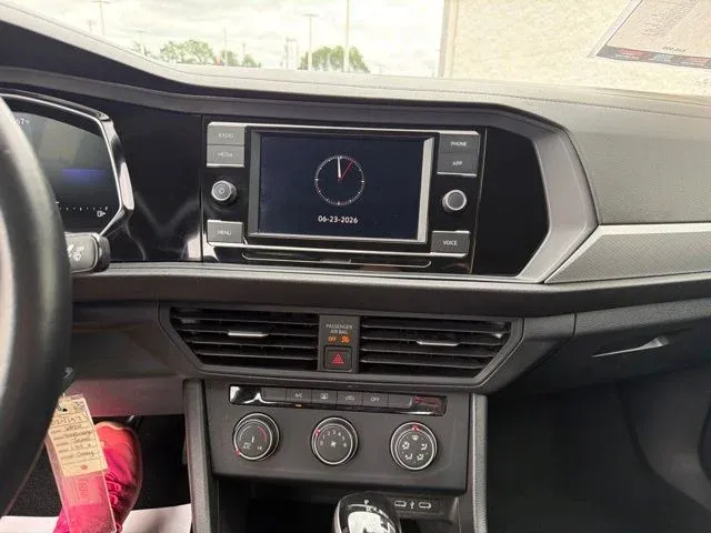 2024 Volkswagen Jetta 1.5T S thumbnail 39