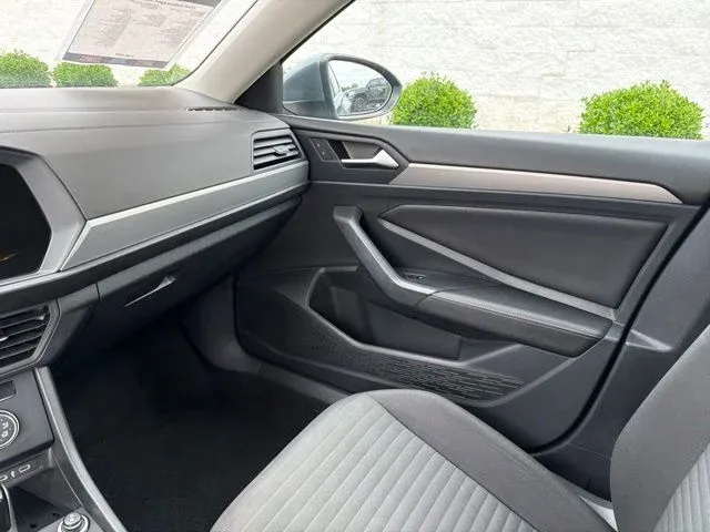 2024 Volkswagen Jetta 1.5T S thumbnail 40