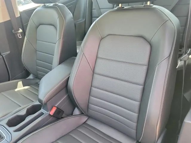 2024 Volkswagen Jetta 1.5T SE thumbnail 7