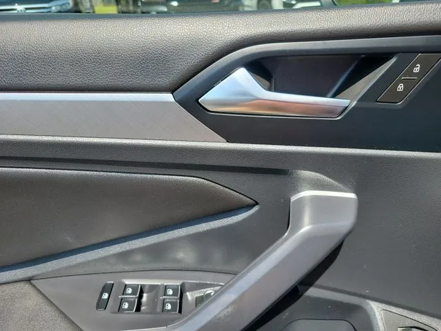 2024 Volkswagen Jetta 1.5T SE thumbnail 8