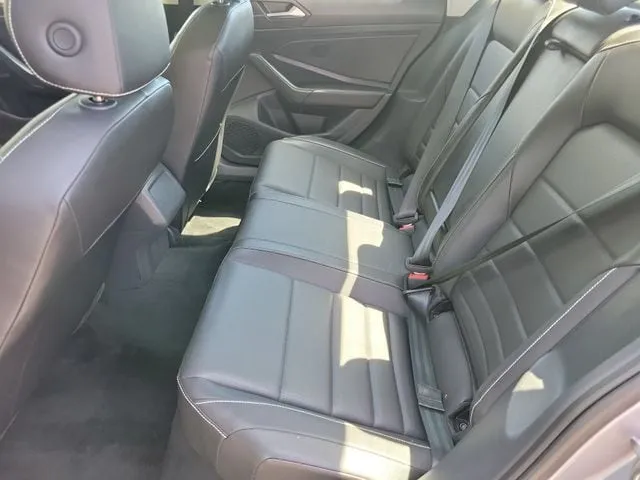 2024 Volkswagen Jetta 1.5T SE thumbnail 9