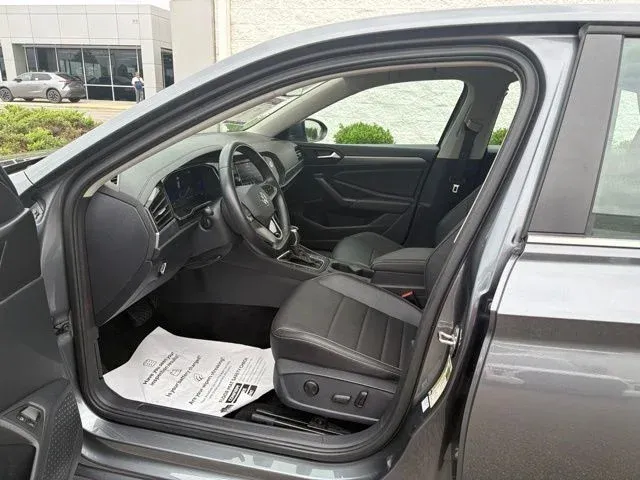 2024 Volkswagen Jetta 1.5T SE thumbnail 26