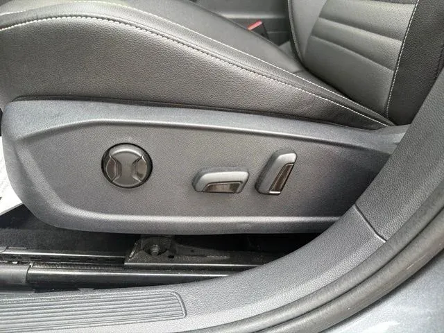 2024 Volkswagen Jetta 1.5T SE thumbnail 27