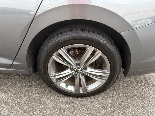 2024 Volkswagen Jetta 1.5T SE thumbnail 6