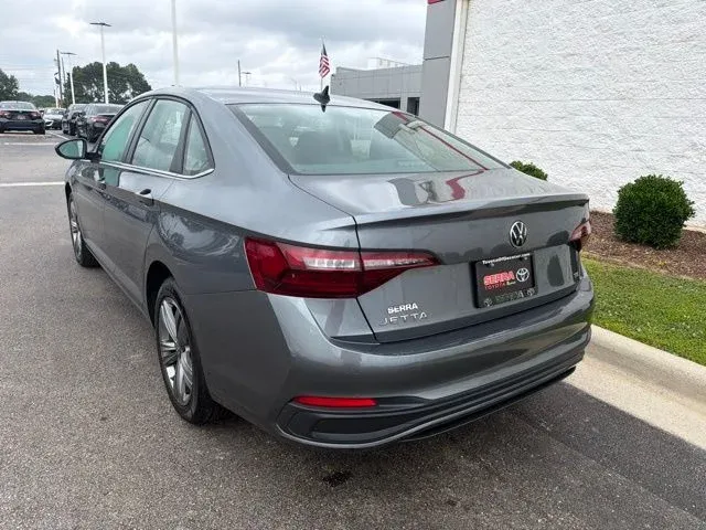 2024 Volkswagen Jetta 1.5T SE thumbnail 7