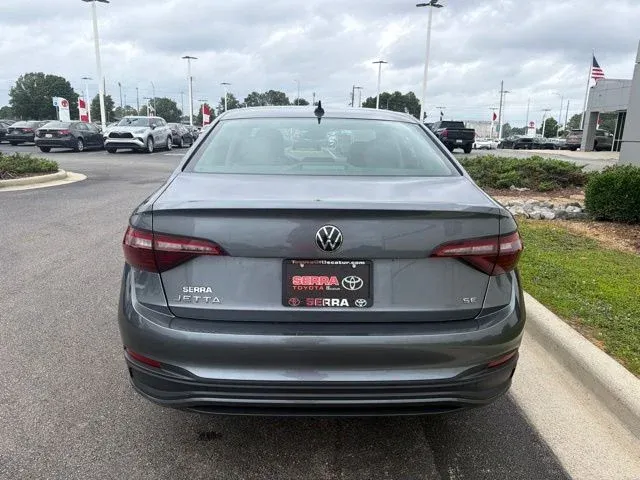 2024 Volkswagen Jetta 1.5T SE thumbnail 8