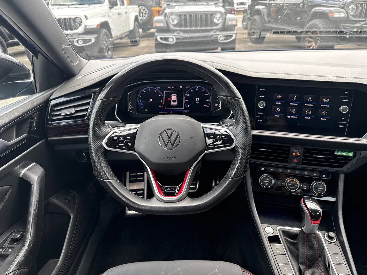 2024 Volkswagen Jetta GLI 40th Anniversary Edition thumbnail 25