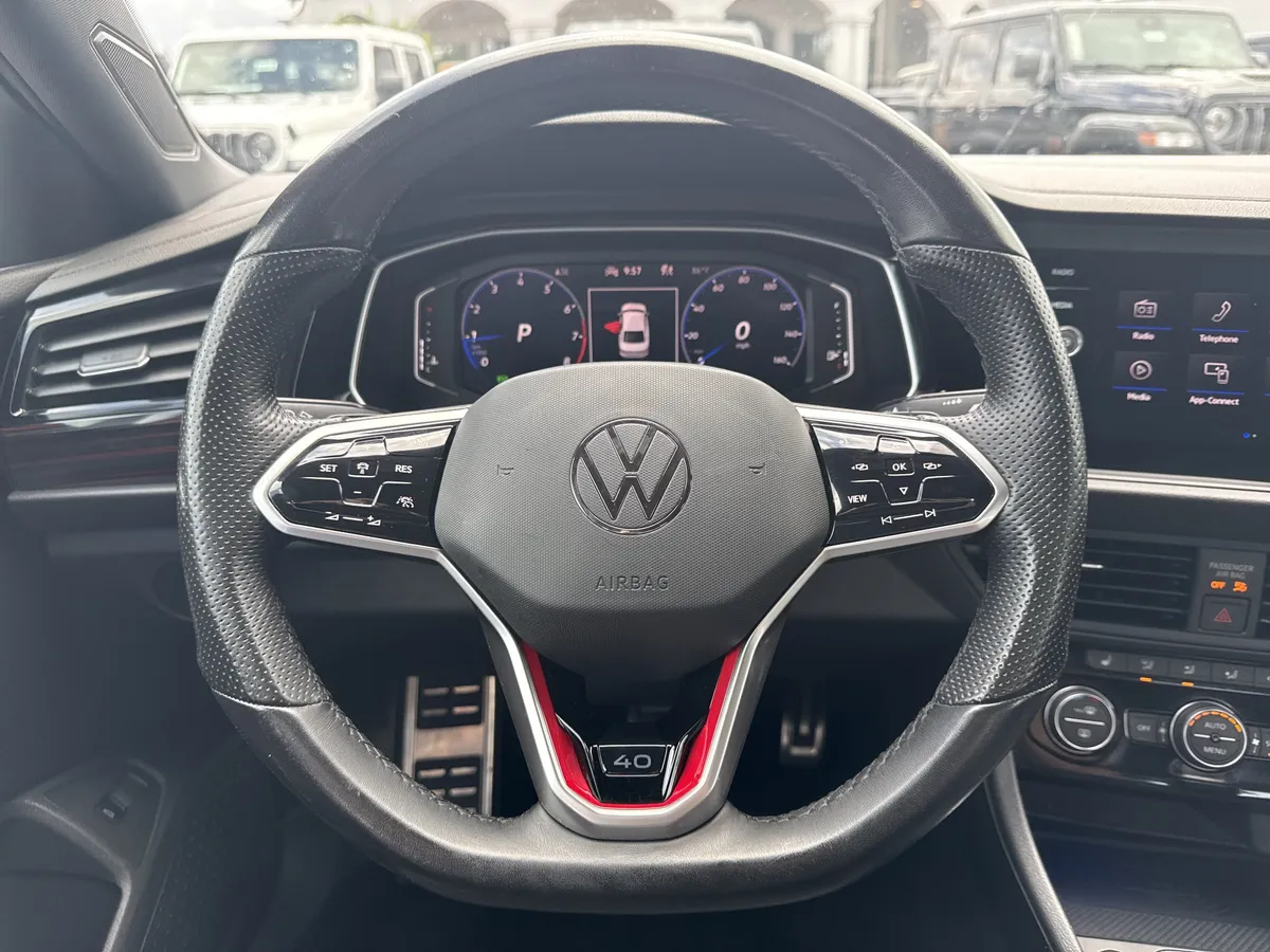 2024 Volkswagen Jetta GLI 40th Anniversary Edition thumbnail 26