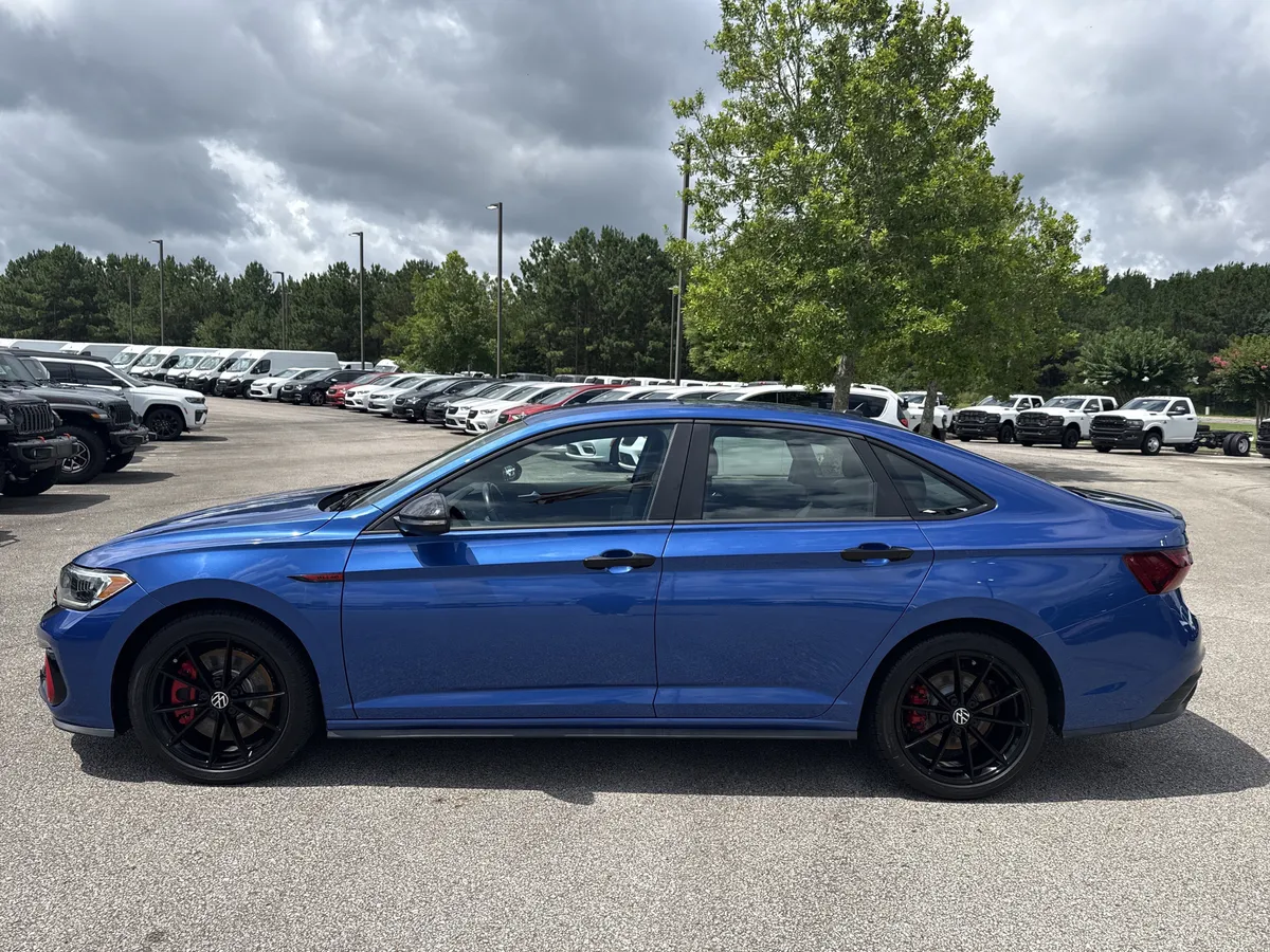 2024 Volkswagen Jetta GLI 40th Anniversary Edition thumbnail 4