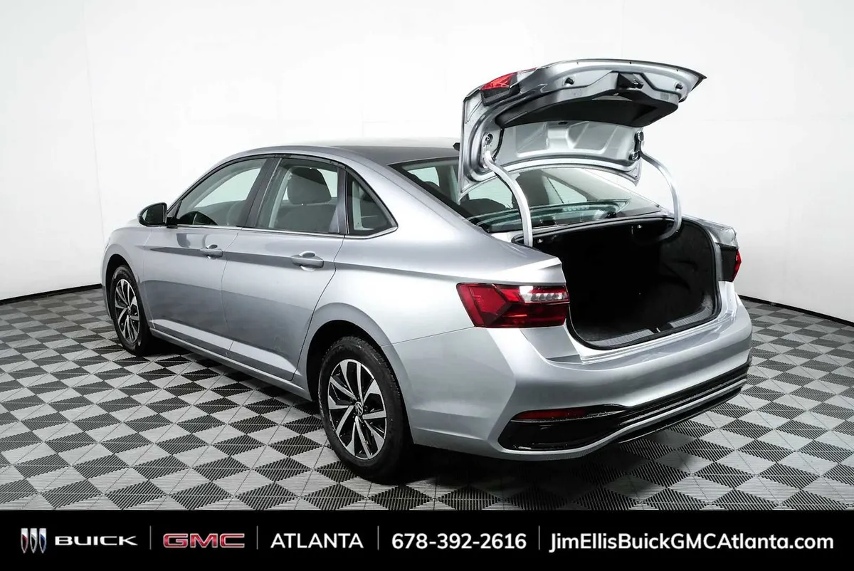 2024 Volkswagen Jetta S thumbnail 29