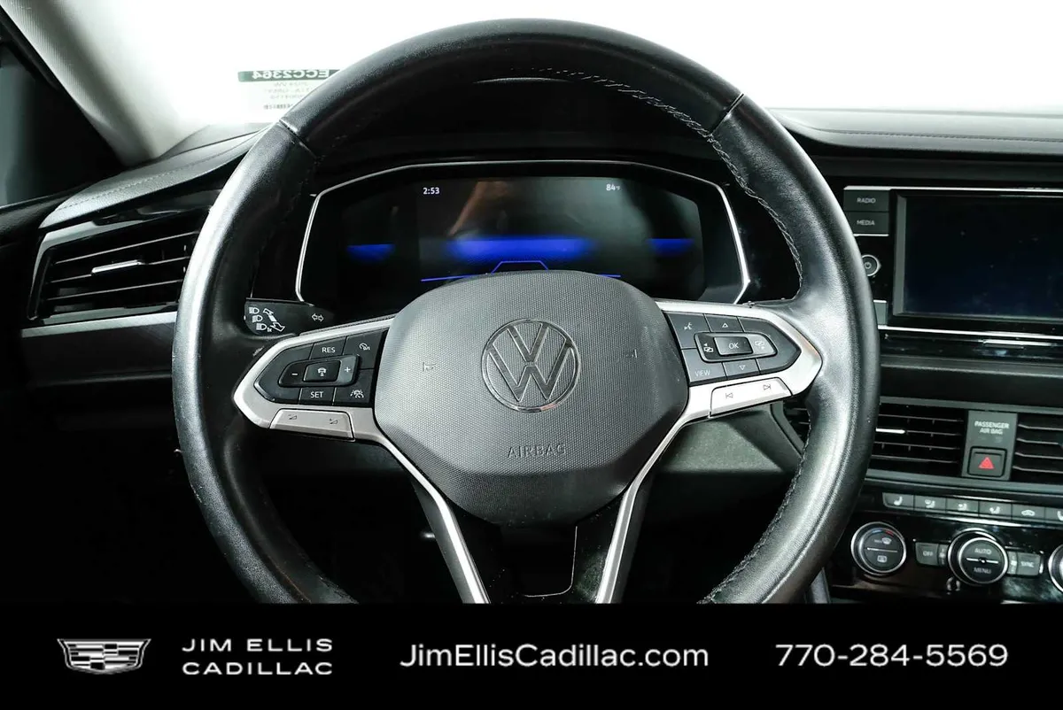 2024 Volkswagen Jetta SE thumbnail 9