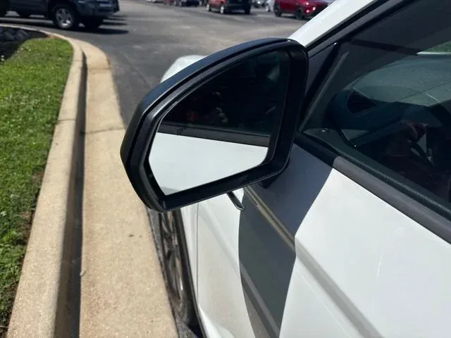 2024 Volkswagen Taos 1.5T S thumbnail 21
