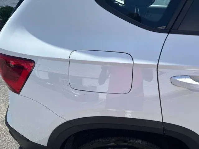 2024 Volkswagen Taos 1.5T S thumbnail 9