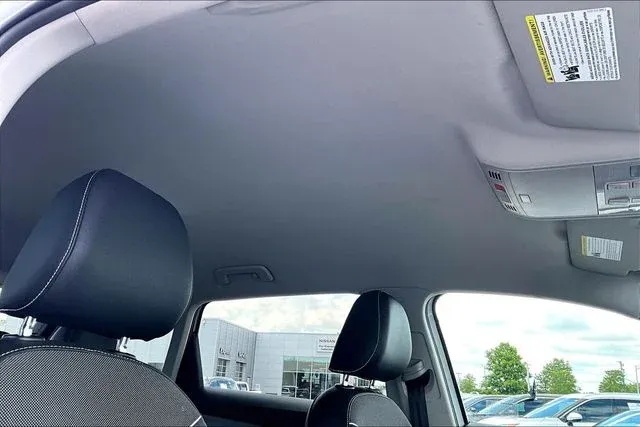 2024 Volkswagen Taos 1.5T SE thumbnail 26
