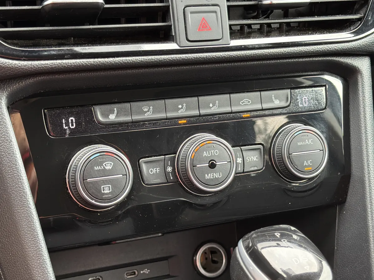 2024 Volkswagen Taos 1.5T SE thumbnail 14