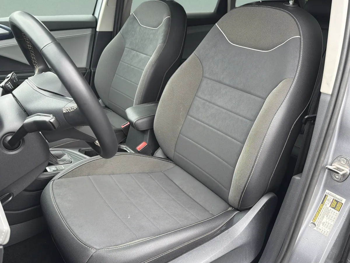 2024 Volkswagen Taos 1.5T SE thumbnail 23