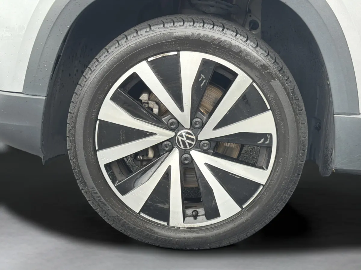 2024 Volkswagen Taos 1.5T SE thumbnail 29