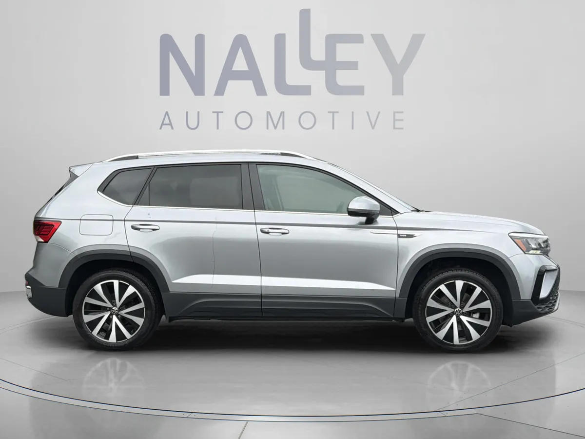 2024 Volkswagen Taos 1.5T SE thumbnail 7