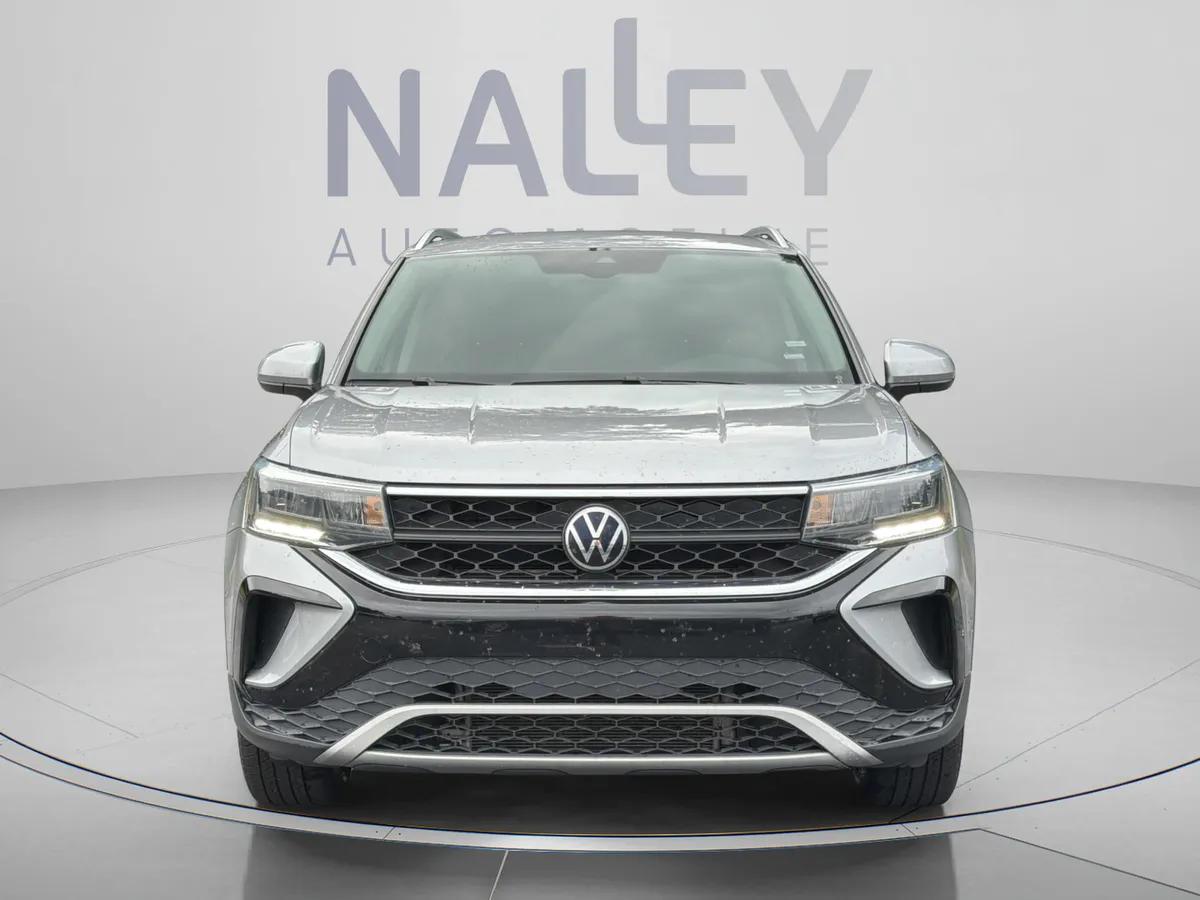 2024 Volkswagen Taos 1.5T SE thumbnail 9