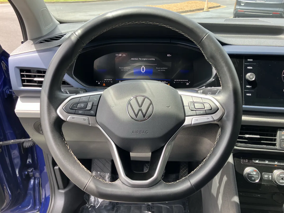 2024 Volkswagen Taos SE 4MOTION thumbnail 20